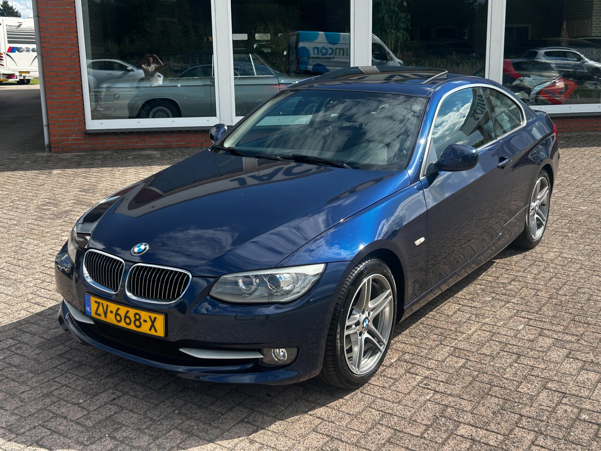 Foto van BMW 325i