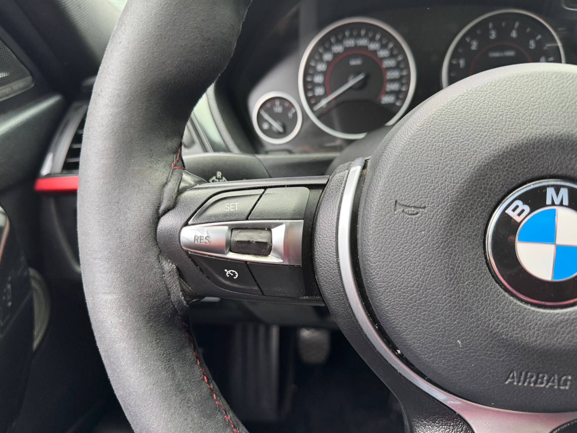 Foto van BMW 320i Ed