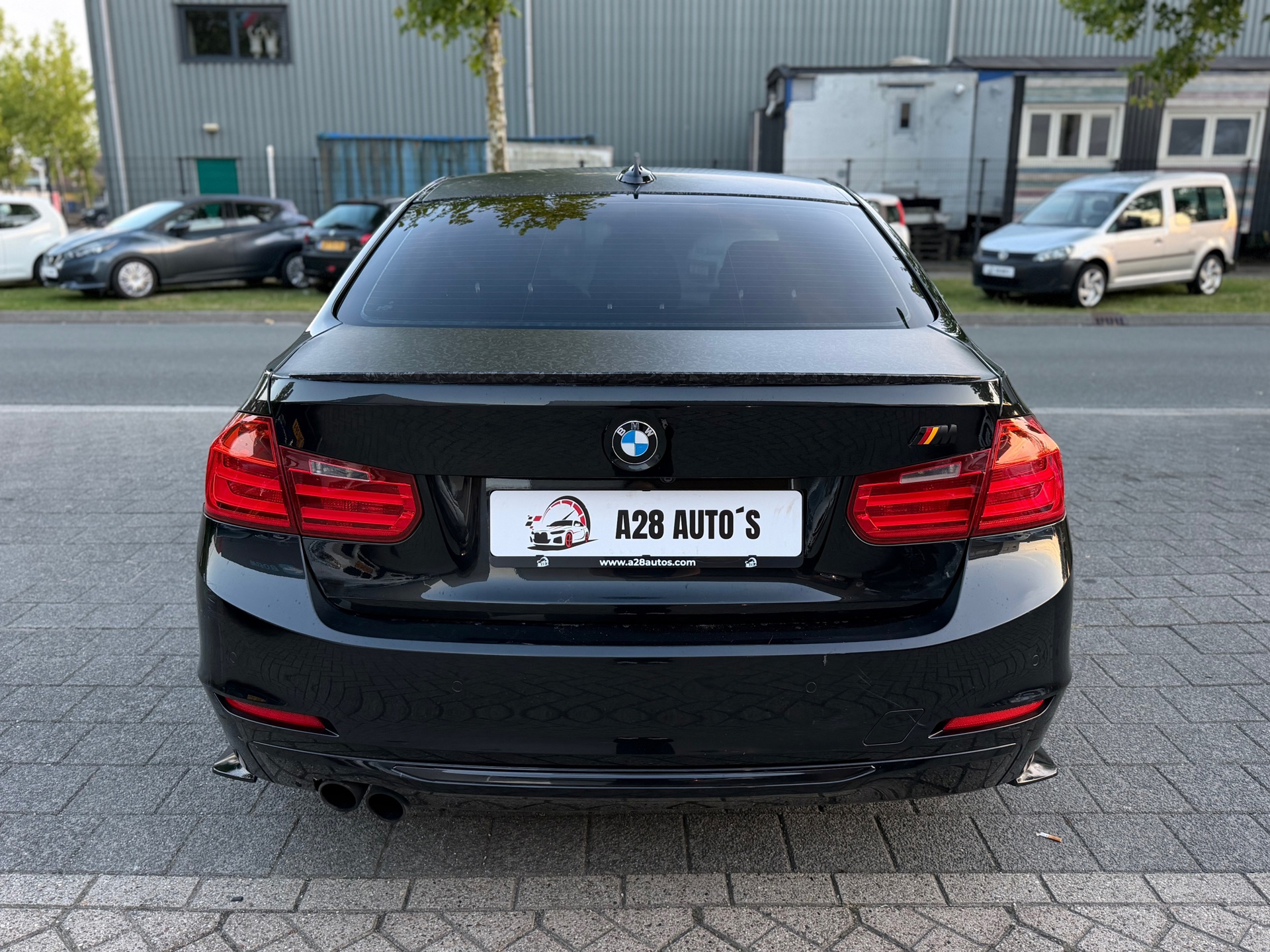 Foto van BMW 320i Ed