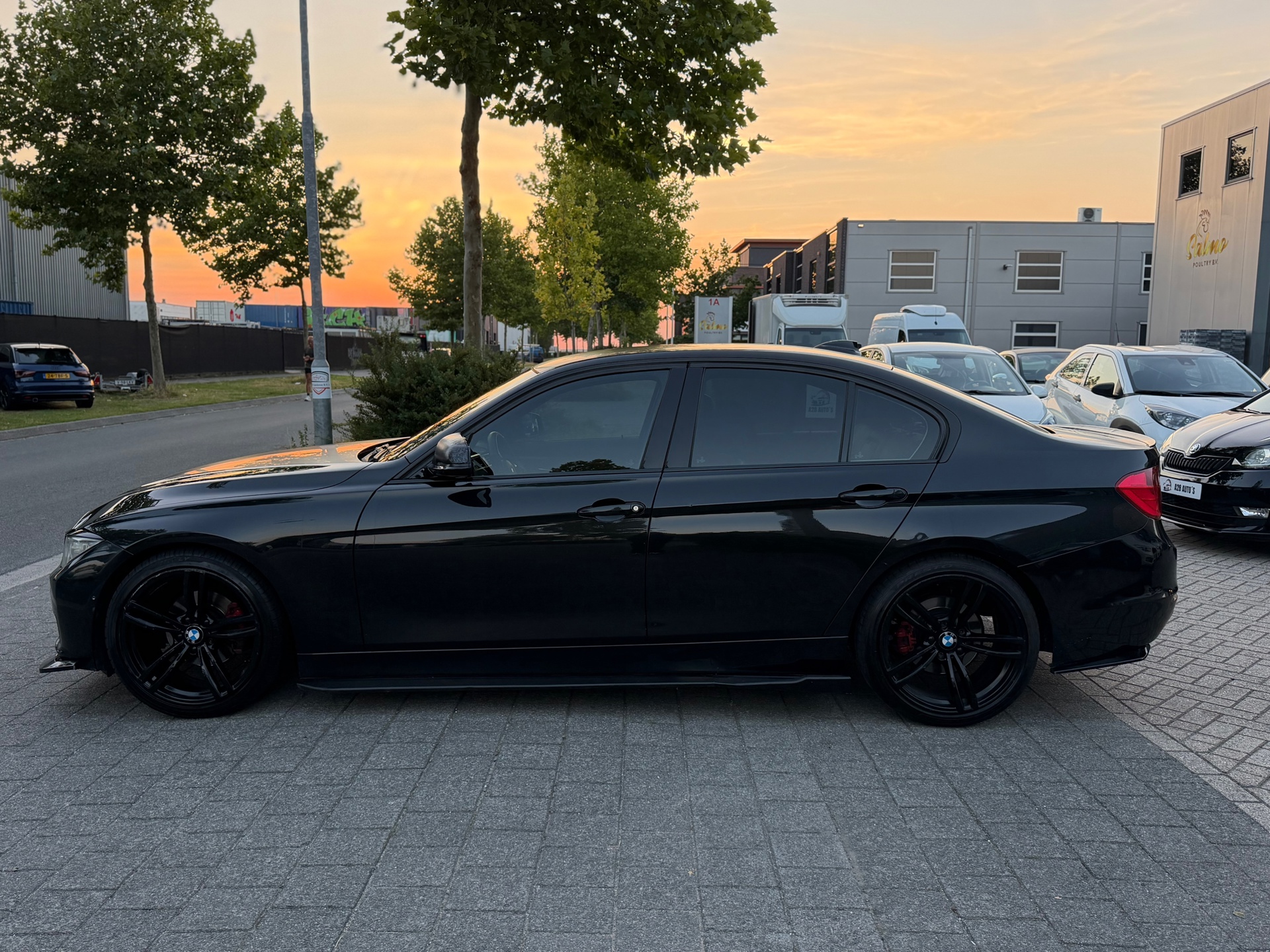 Foto van BMW 320i Ed