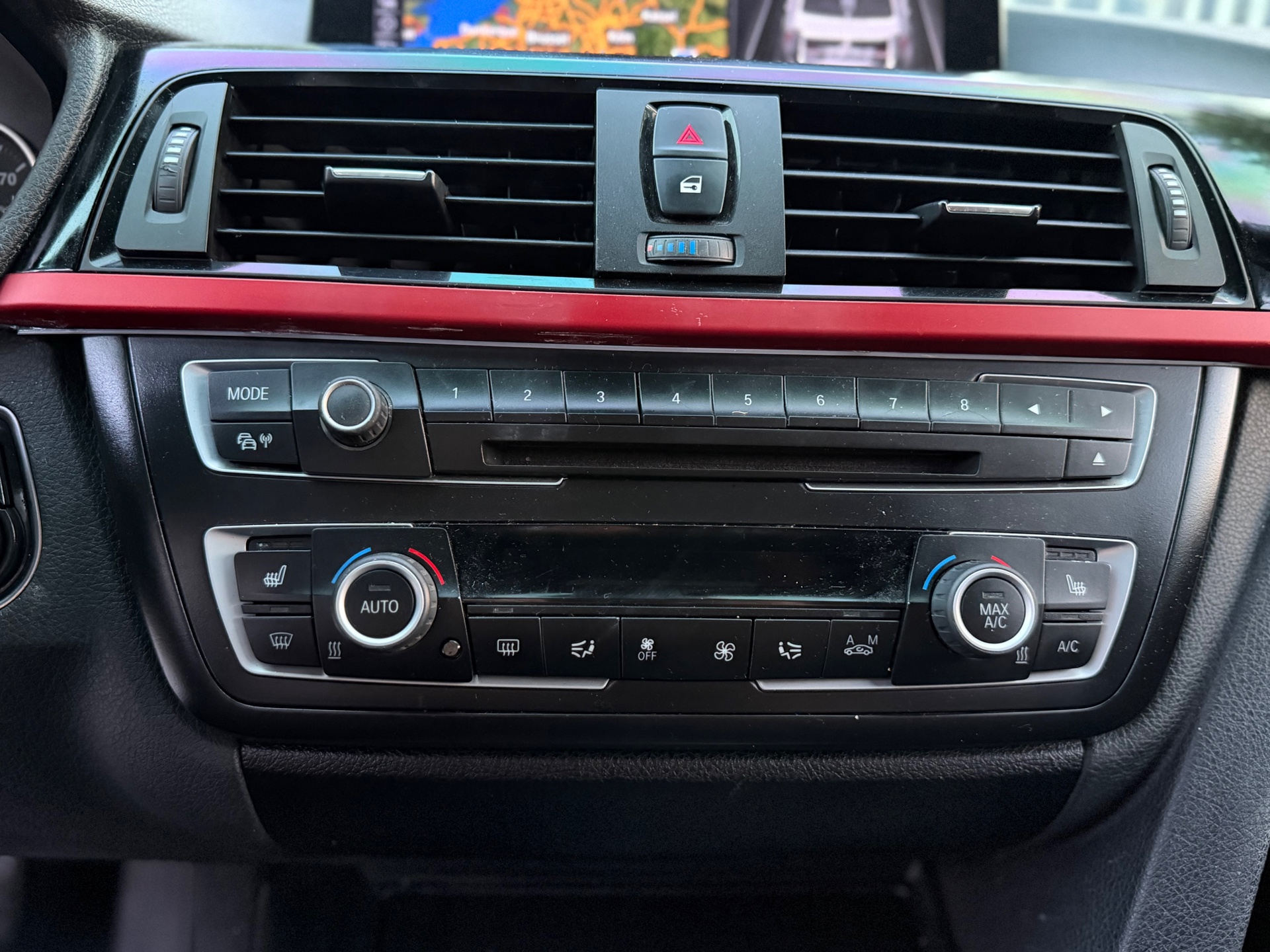 Foto van BMW 320i Ed