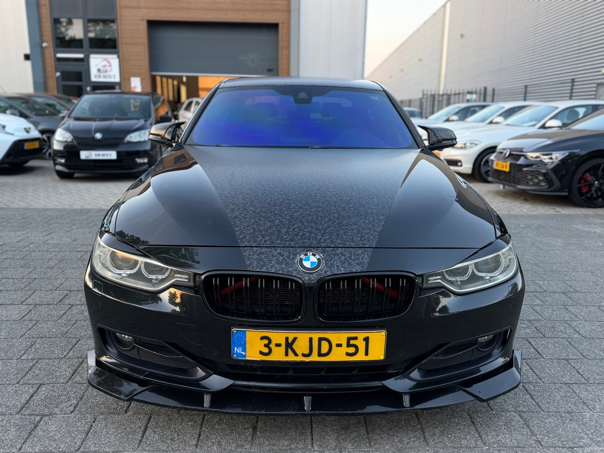 Foto van BMW 320i Ed