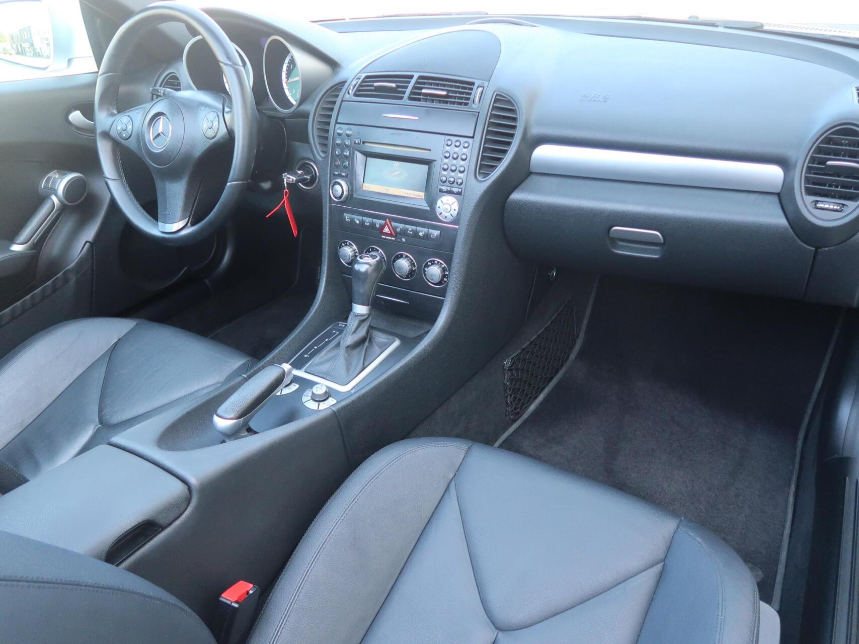 Foto van Mercedes-Benz SLK 200 Kompressor