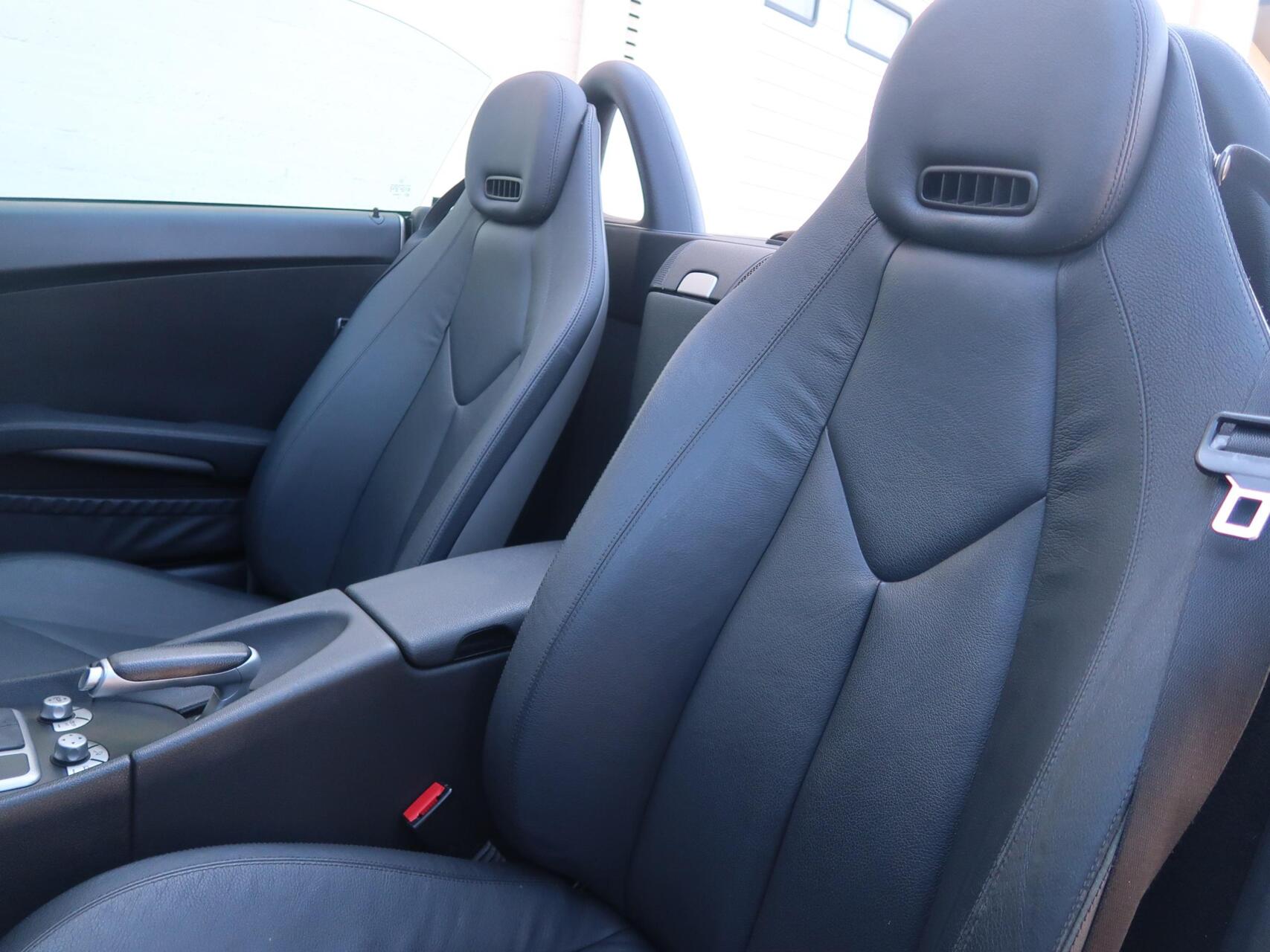 Foto van Mercedes-Benz SLK 200 Kompressor
