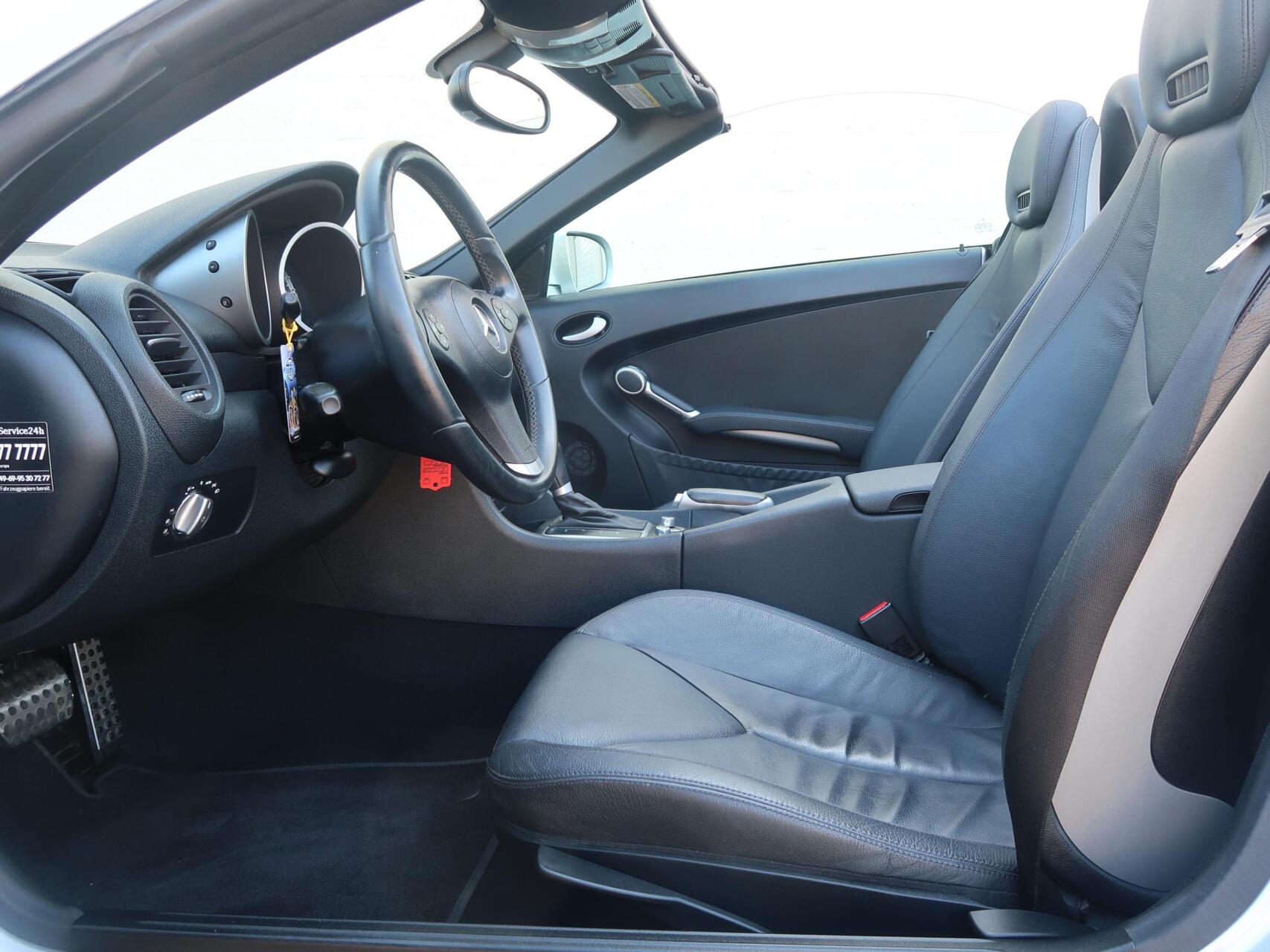 Foto van Mercedes-Benz SLK 200 Kompressor