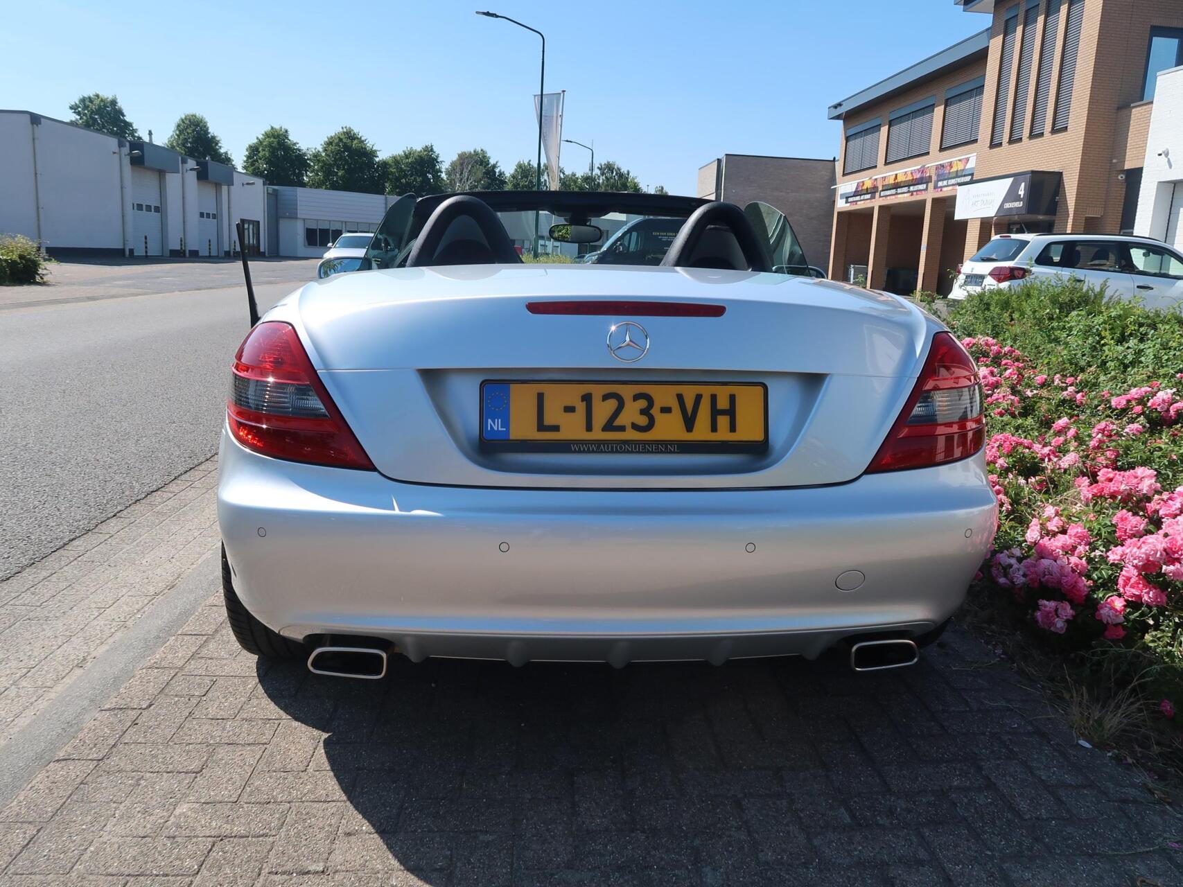 Foto van Mercedes-Benz SLK 200 Kompressor