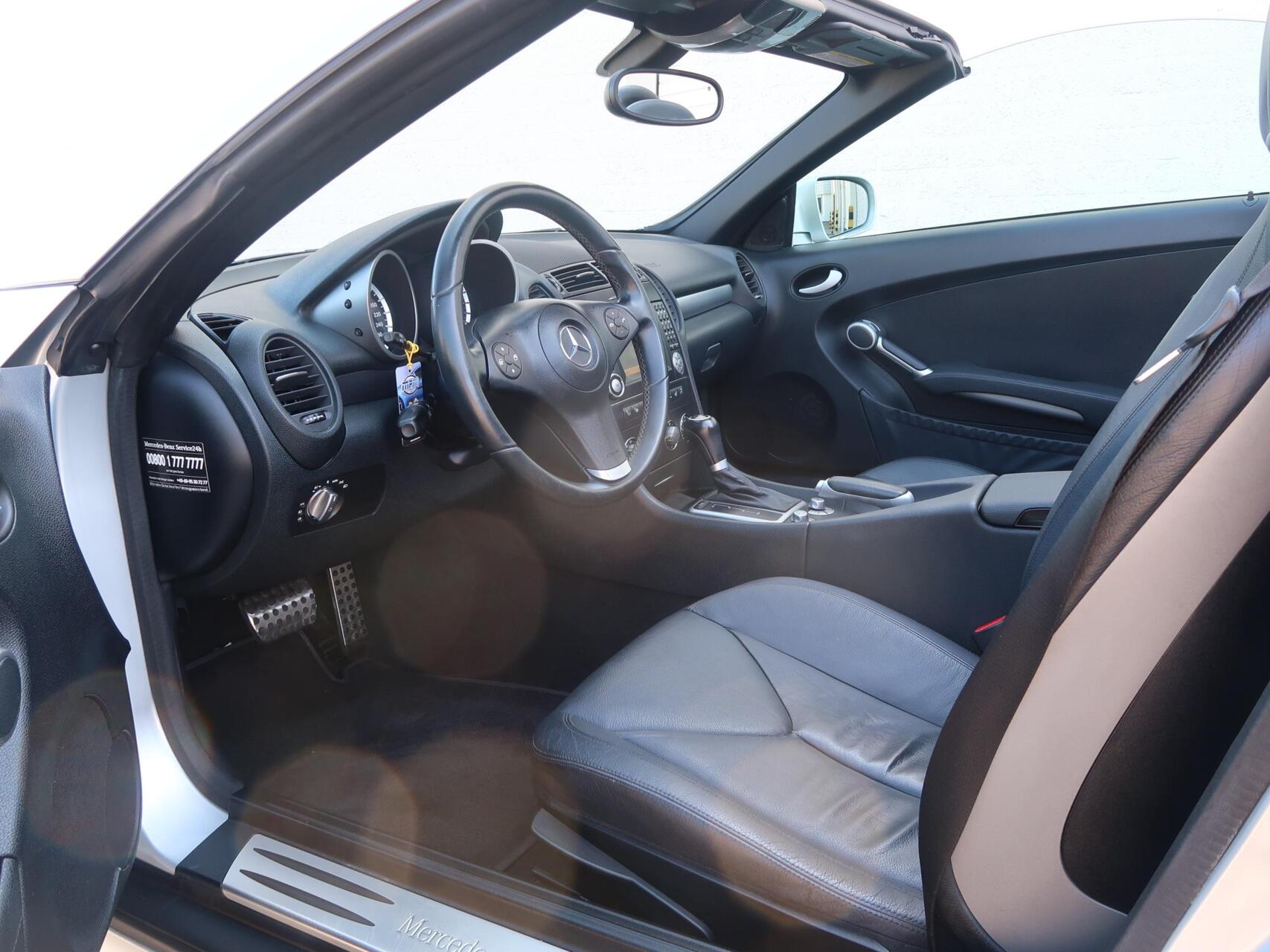 Foto van Mercedes-Benz SLK 200 Kompressor
