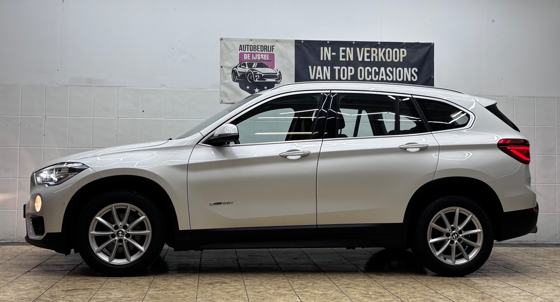 Foto van BMW X1 Sdrive20i