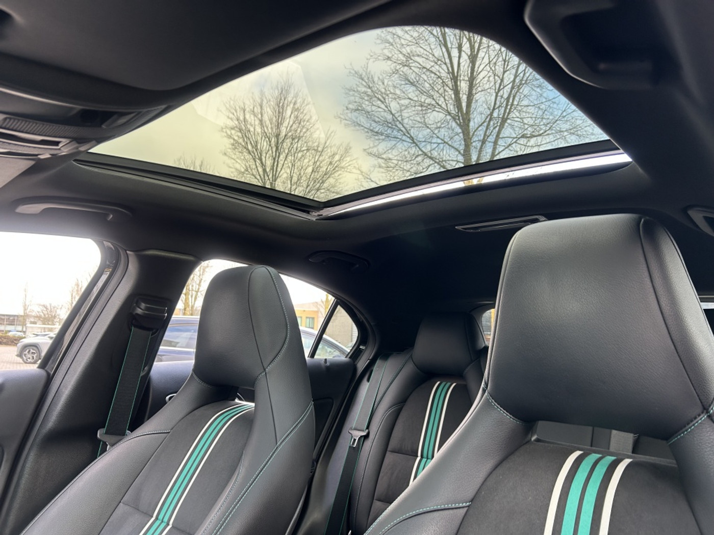 Foto van Mercedes-Benz A 200