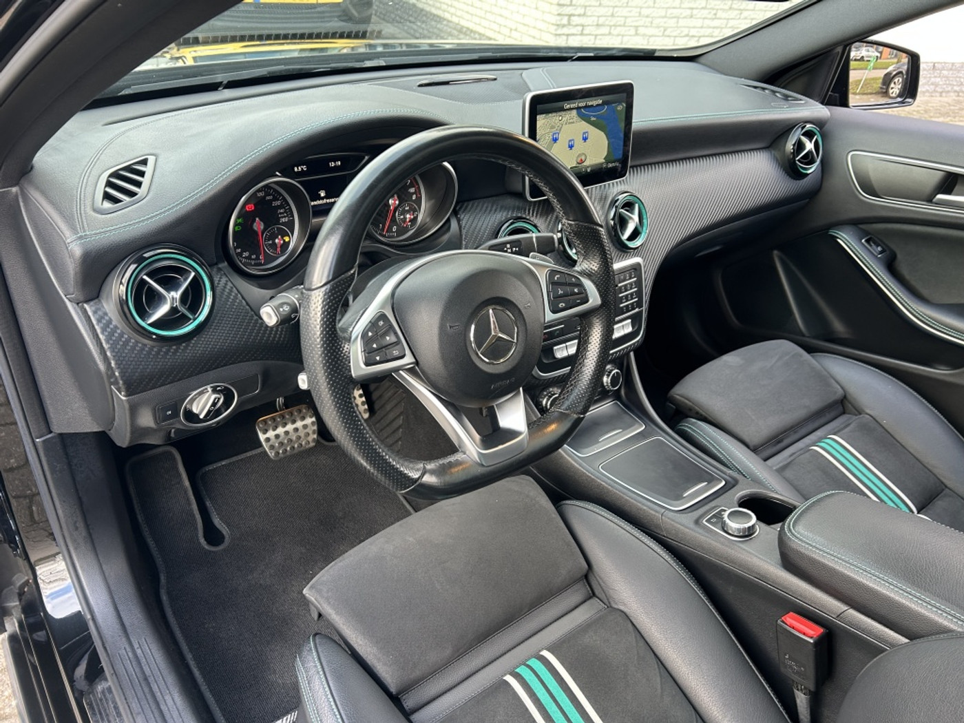 Foto van Mercedes-Benz A 200