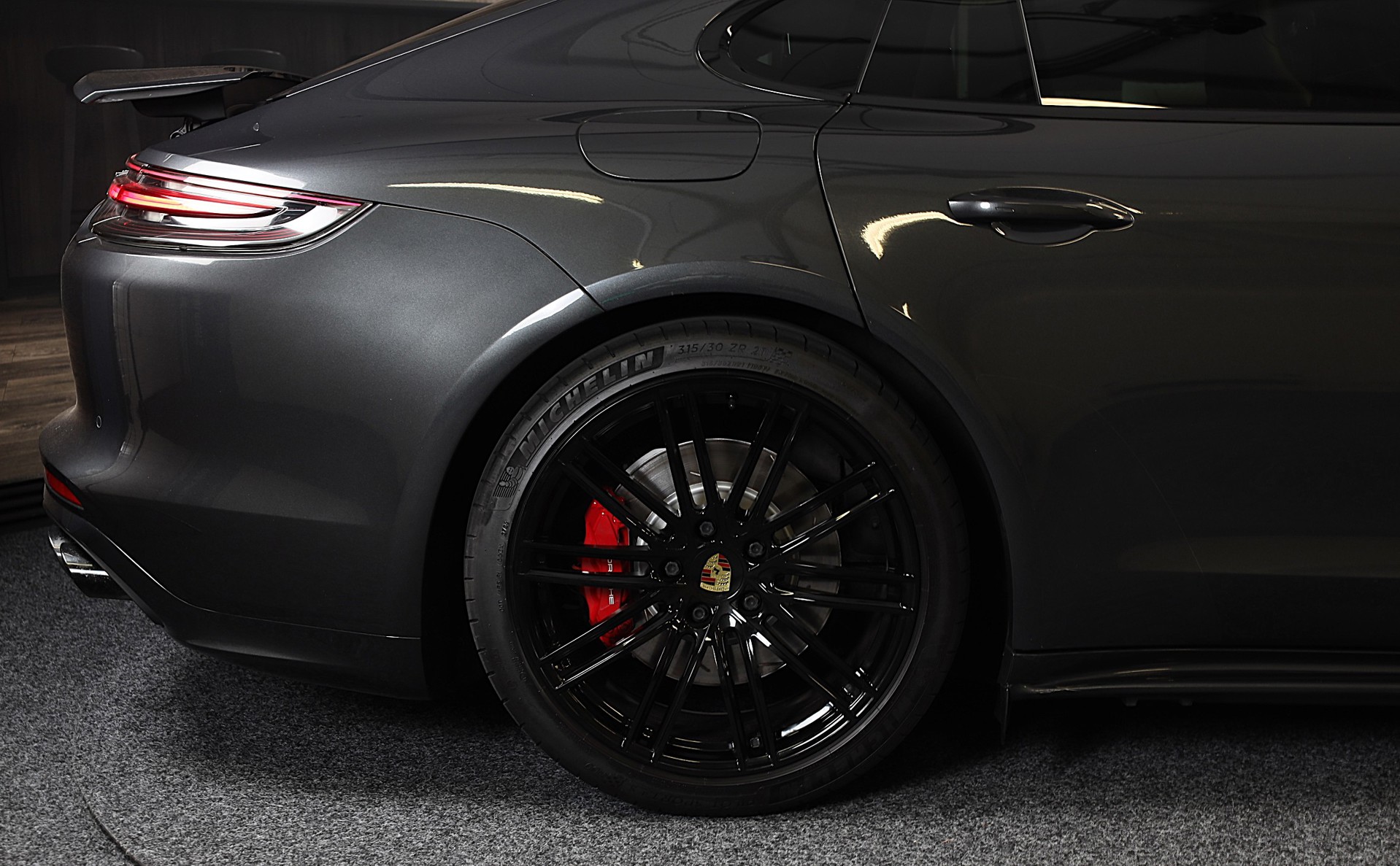 Foto van Porsche Panamera 4 E-hybrid