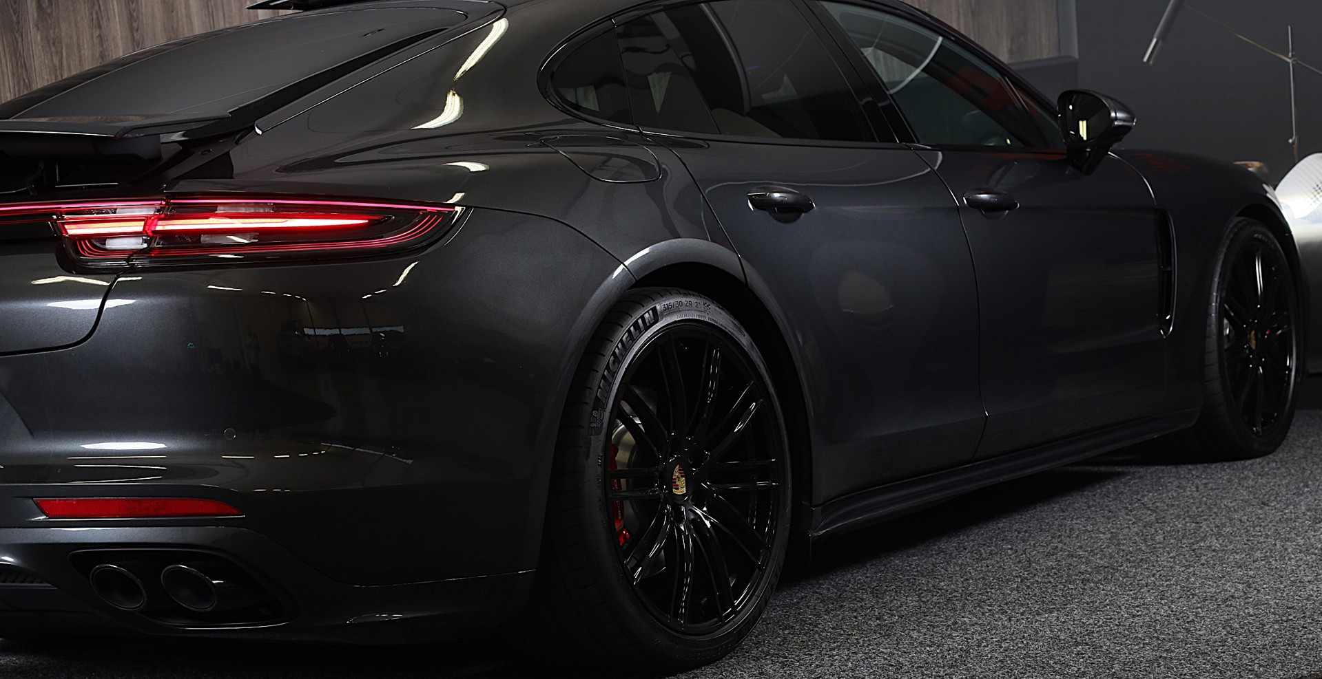 Foto van Porsche Panamera 4 E-hybrid