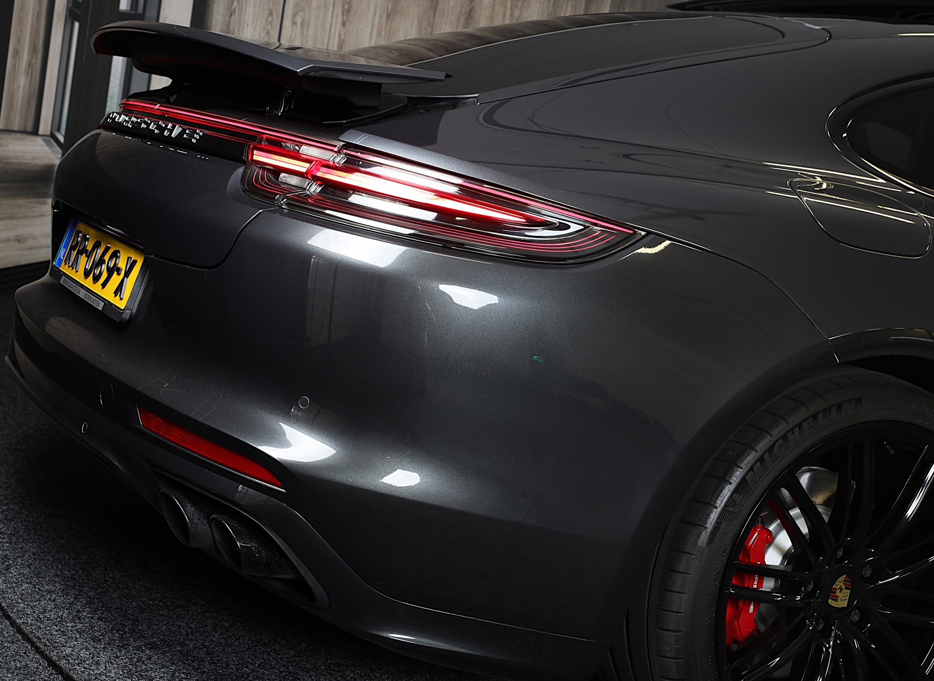 Foto van Porsche Panamera 4 E-hybrid