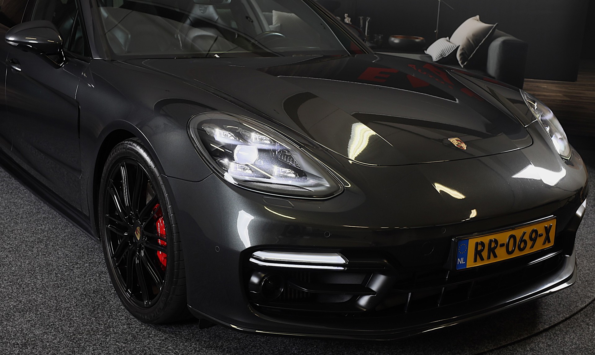 Foto van Porsche Panamera 4 E-hybrid