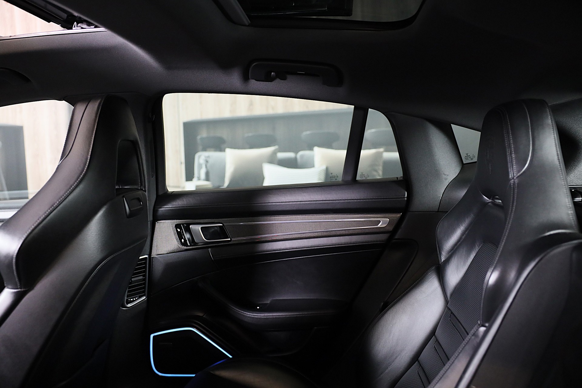 Foto van Porsche Panamera 4 E-hybrid
