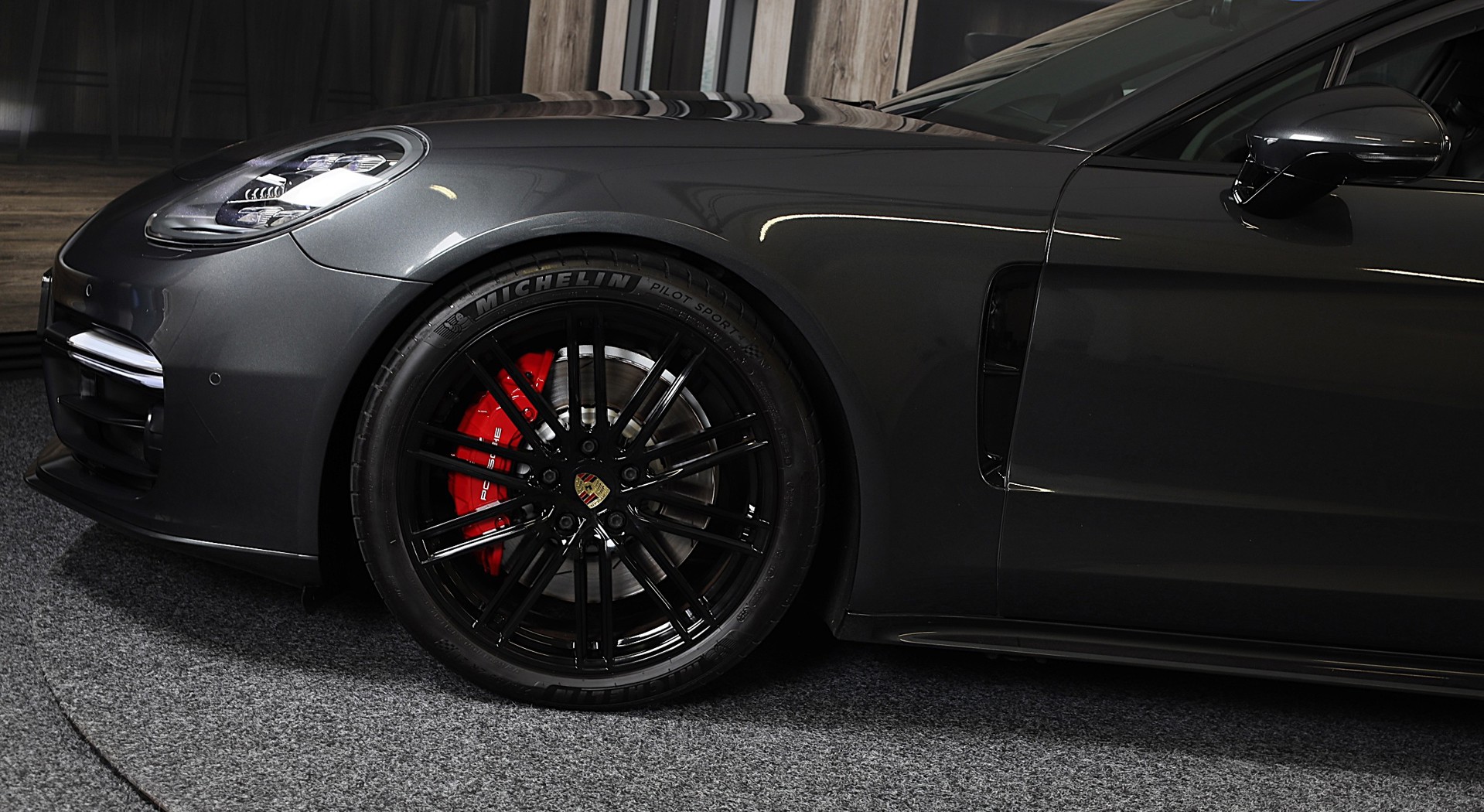 Foto van Porsche Panamera 4 E-hybrid