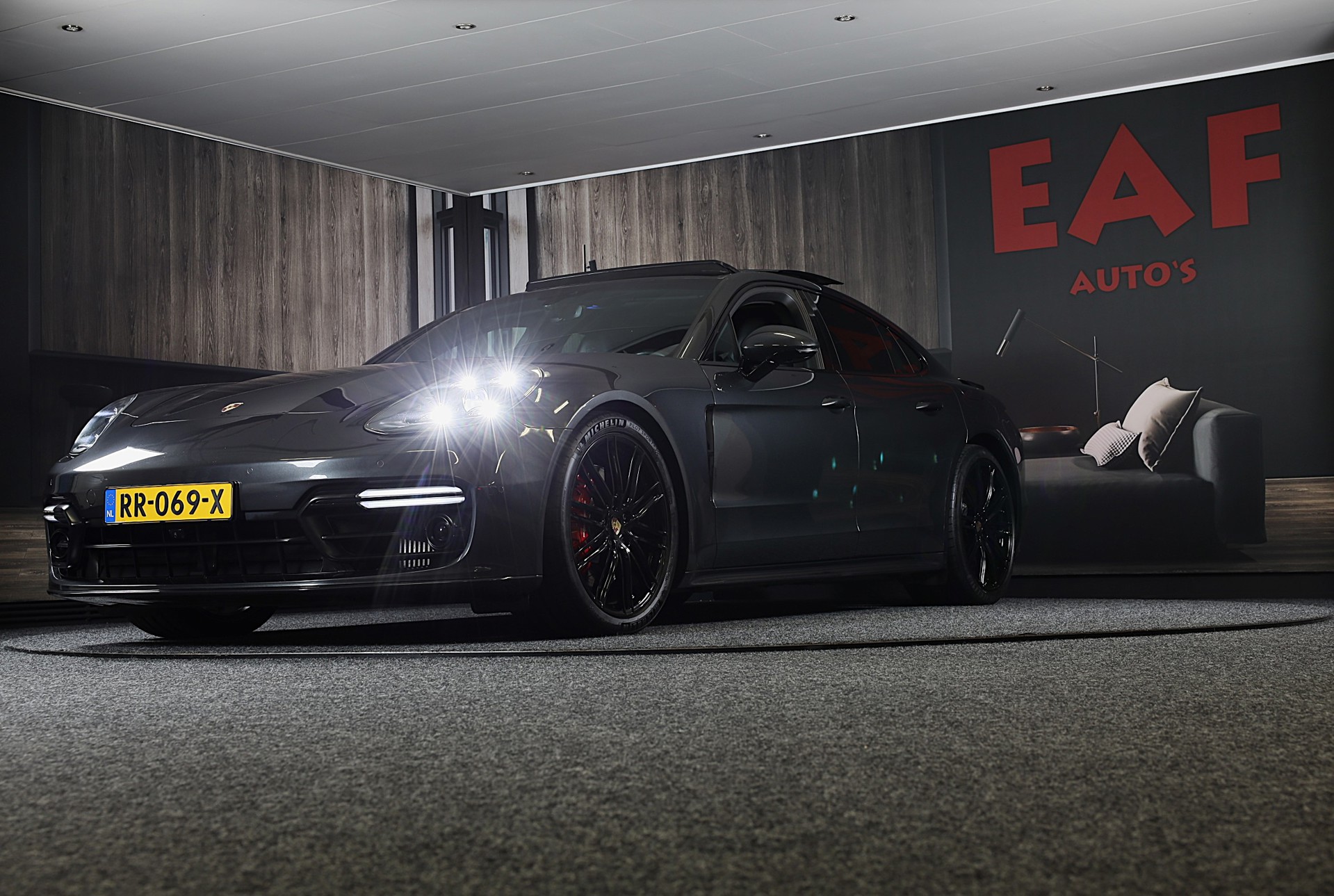 Foto van Porsche Panamera 4 E-hybrid