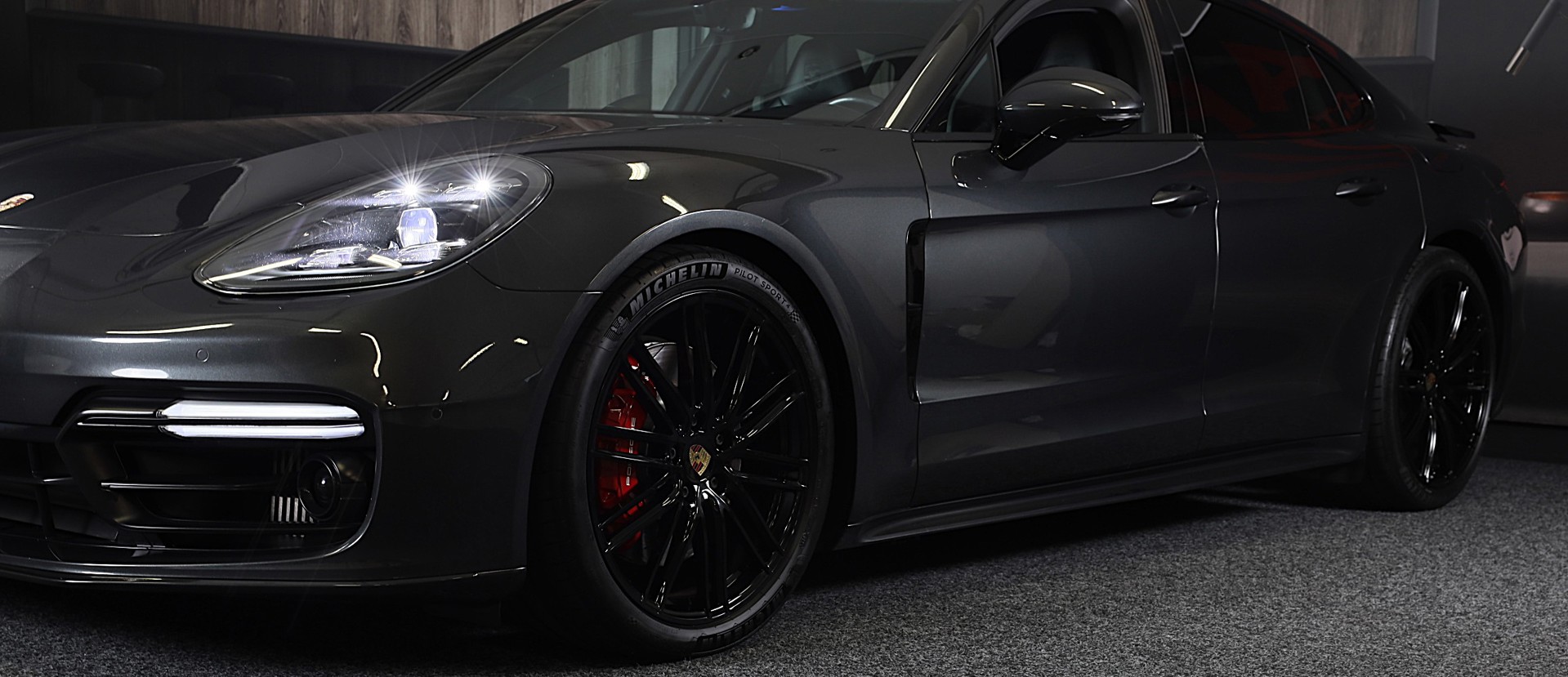 Foto van Porsche Panamera 4 E-hybrid