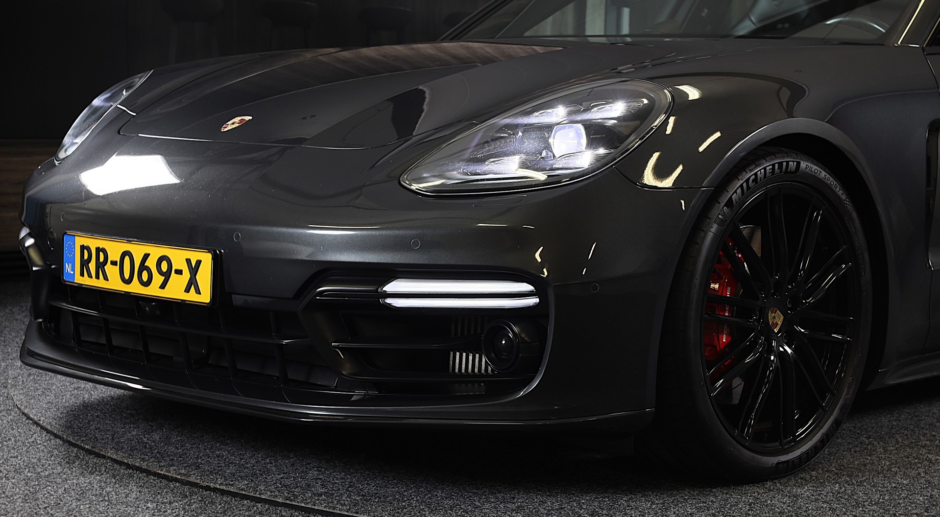 Foto van Porsche Panamera 4 E-hybrid