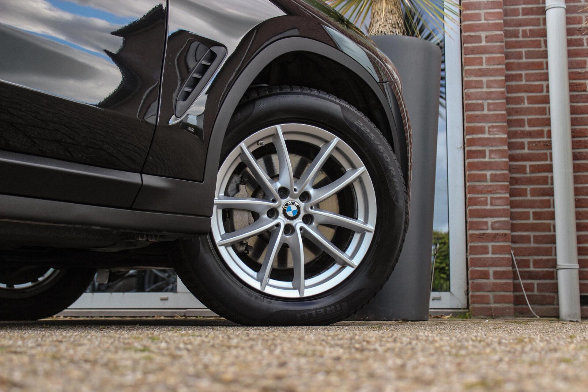 Foto van BMW X3 Xdrive30e