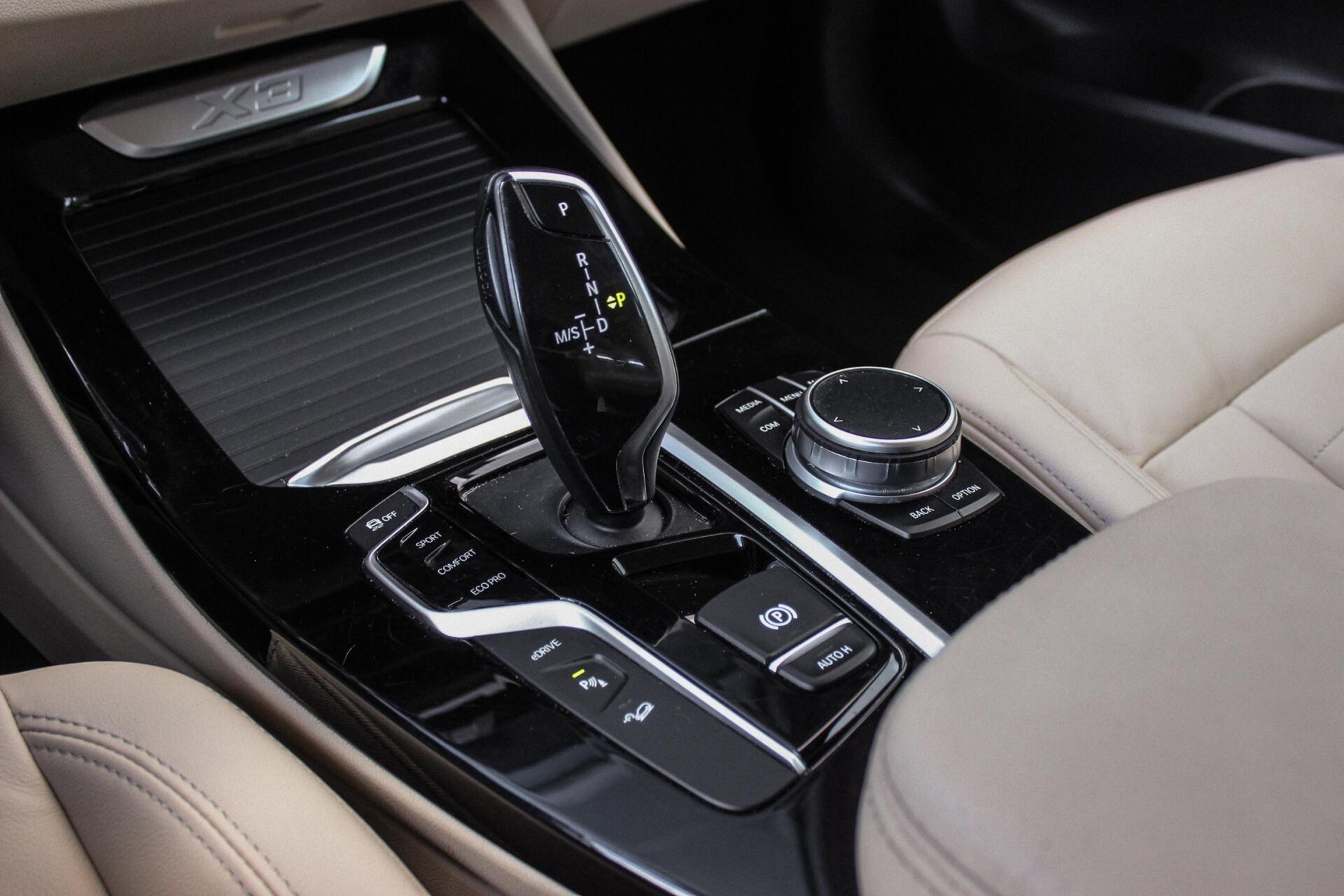 Foto van BMW X3 Xdrive30e