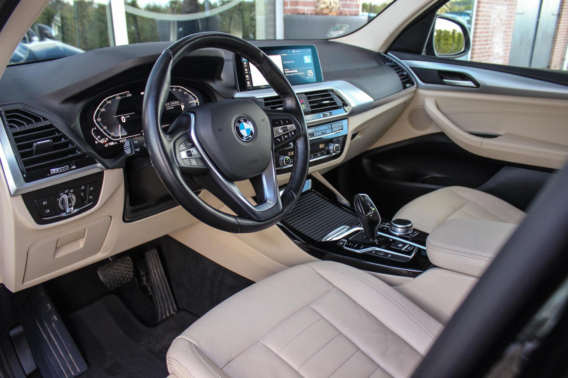 Foto van BMW X3 Xdrive30e
