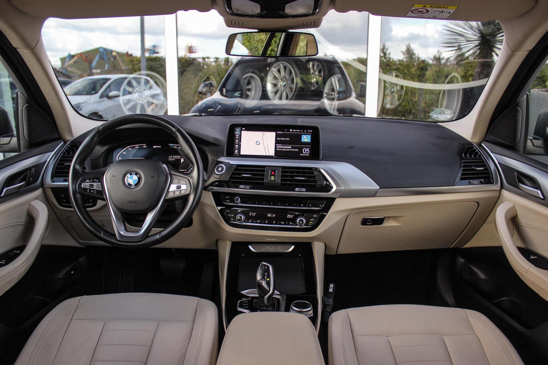 Foto van BMW X3 Xdrive30e