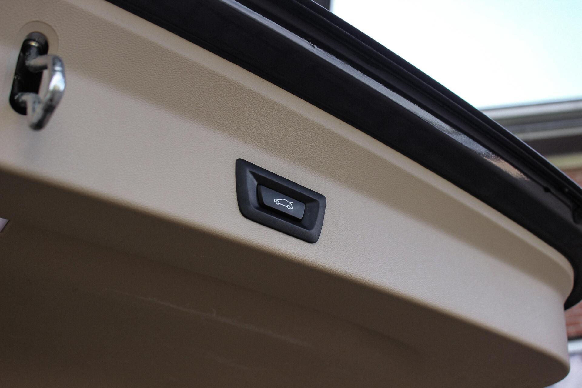 Foto van BMW X3 Xdrive30e