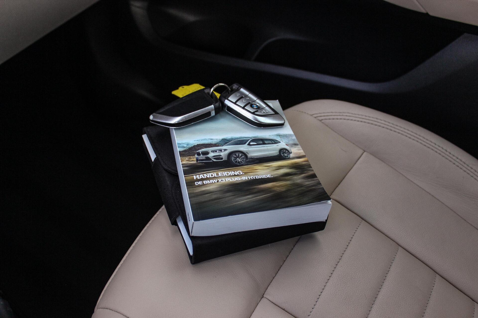 Foto van BMW X3 Xdrive30e