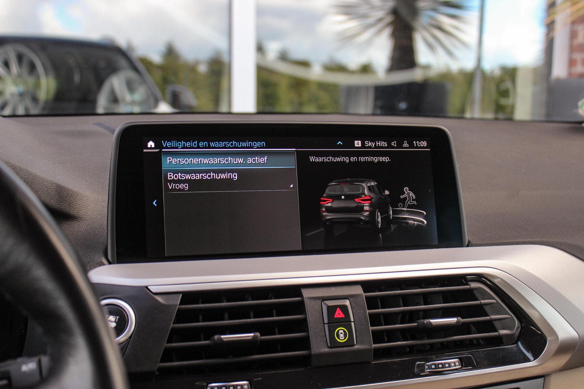 Foto van BMW X3 Xdrive30e