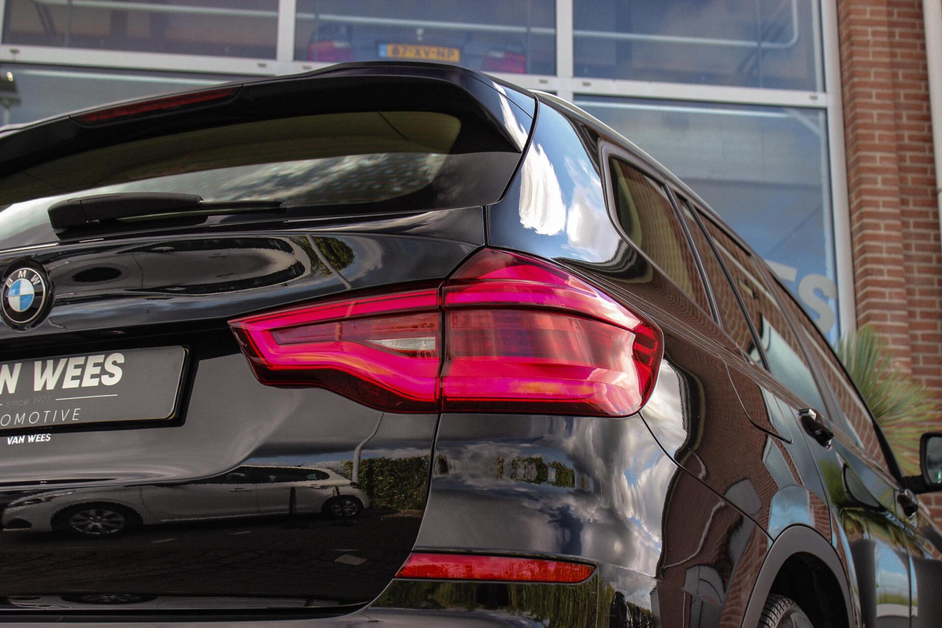 Foto van BMW X3 Xdrive30e