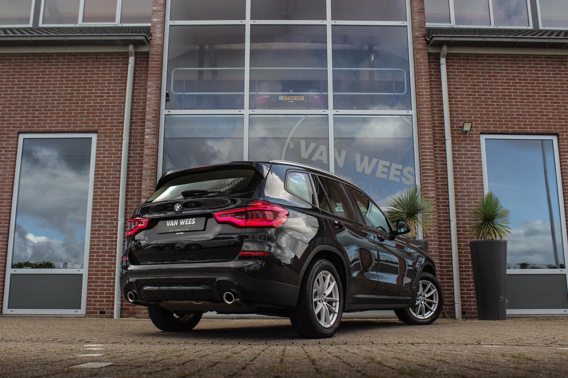 Foto van BMW X3 Xdrive30e