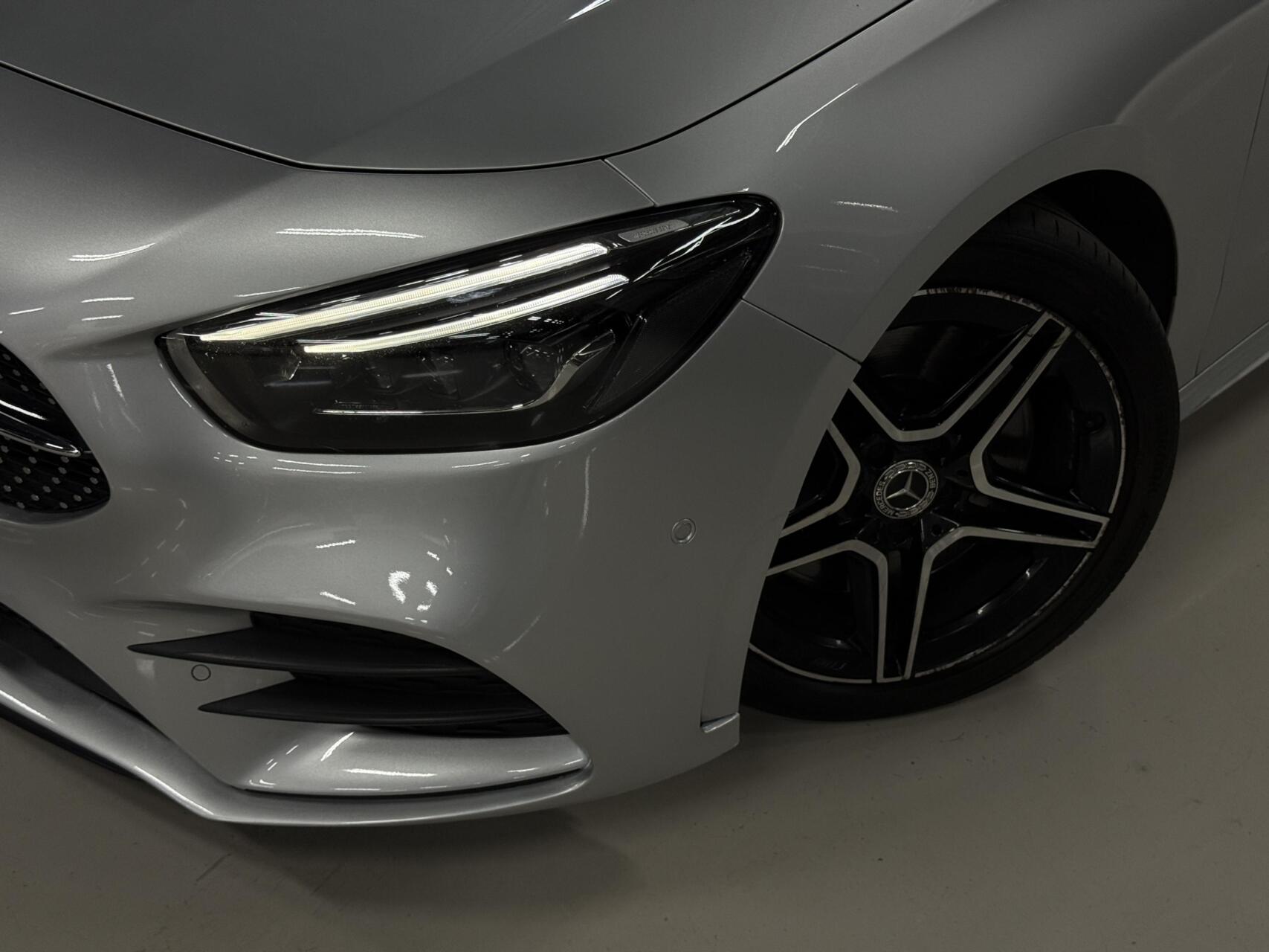 Foto van Mercedes-Benz B 250 4Matic