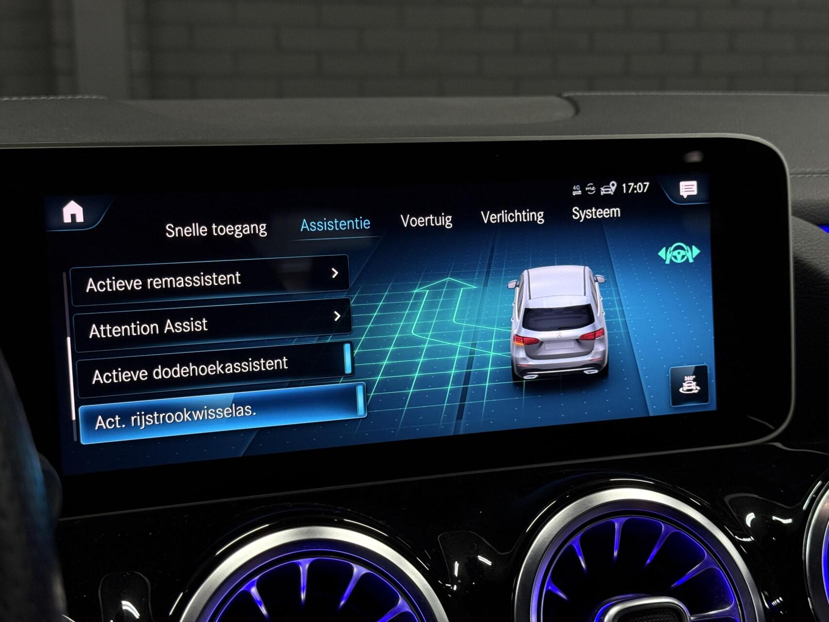 Foto van Mercedes-Benz B 250 4Matic