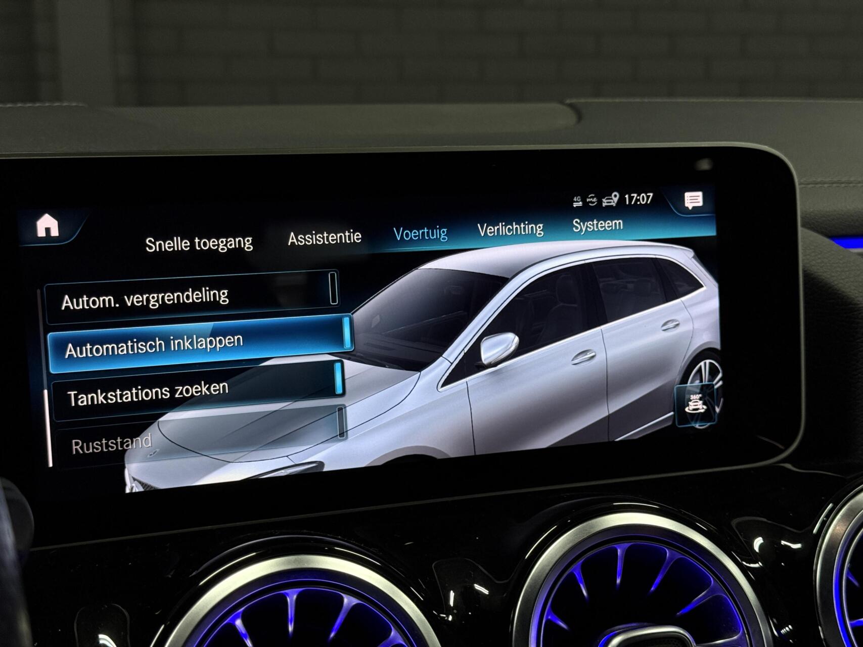 Foto van Mercedes-Benz B 250 4Matic