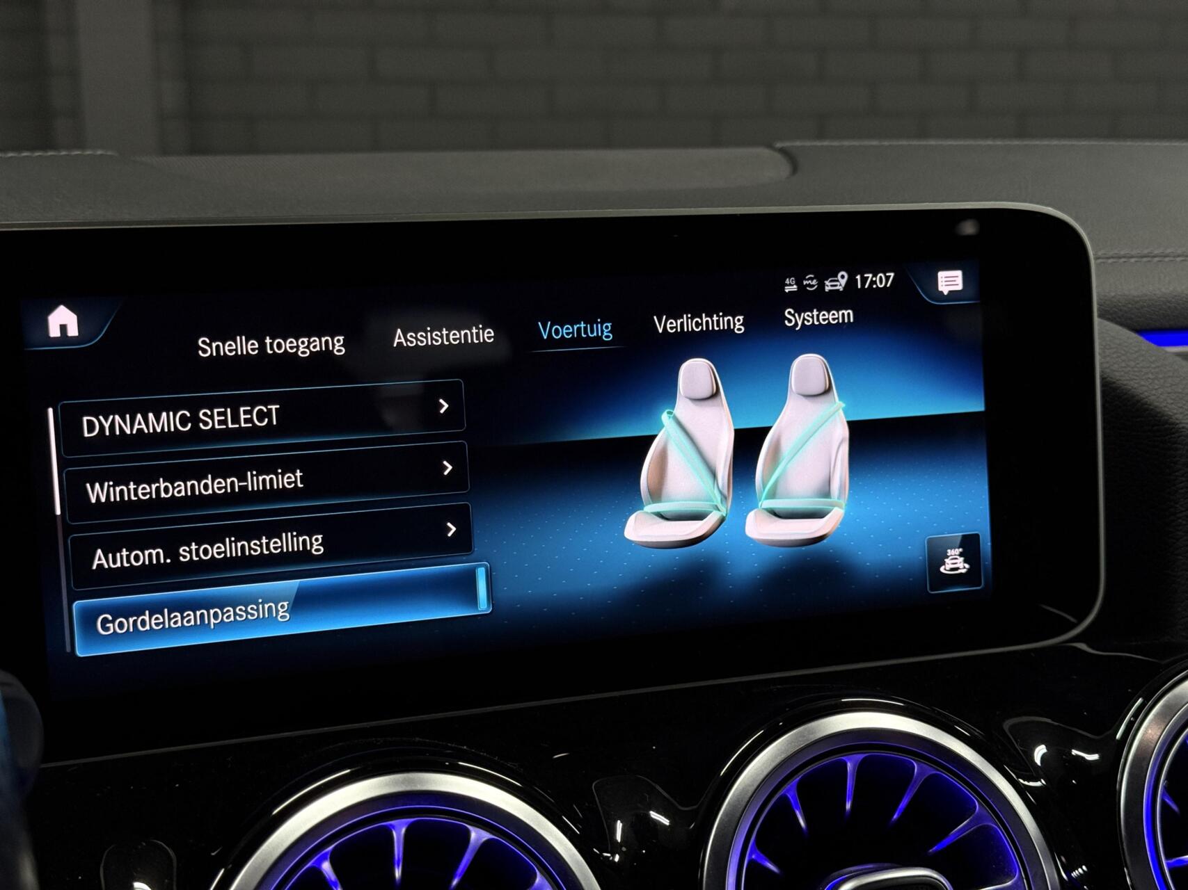Foto van Mercedes-Benz B 250 4Matic
