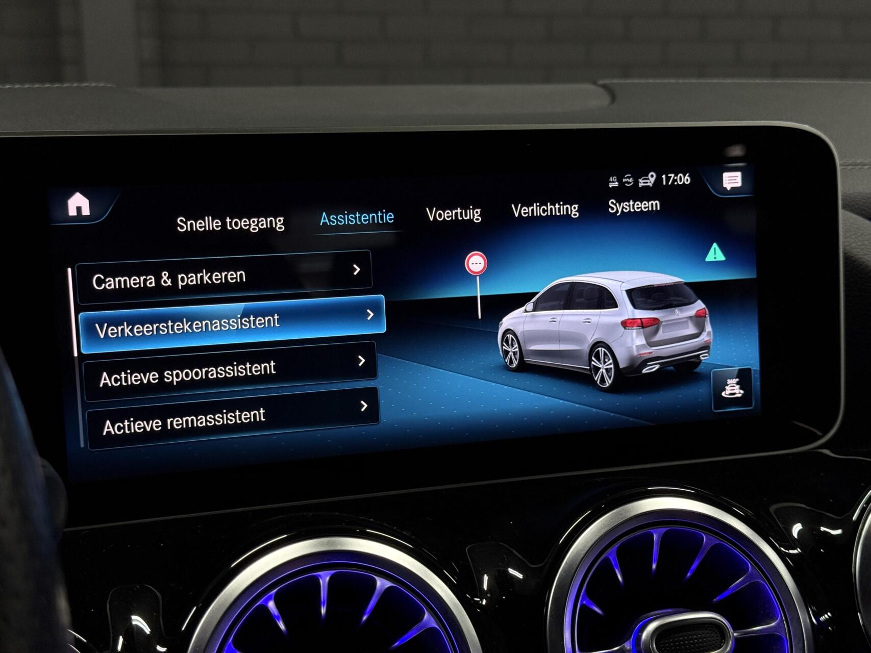 Foto van Mercedes-Benz B 250 4Matic