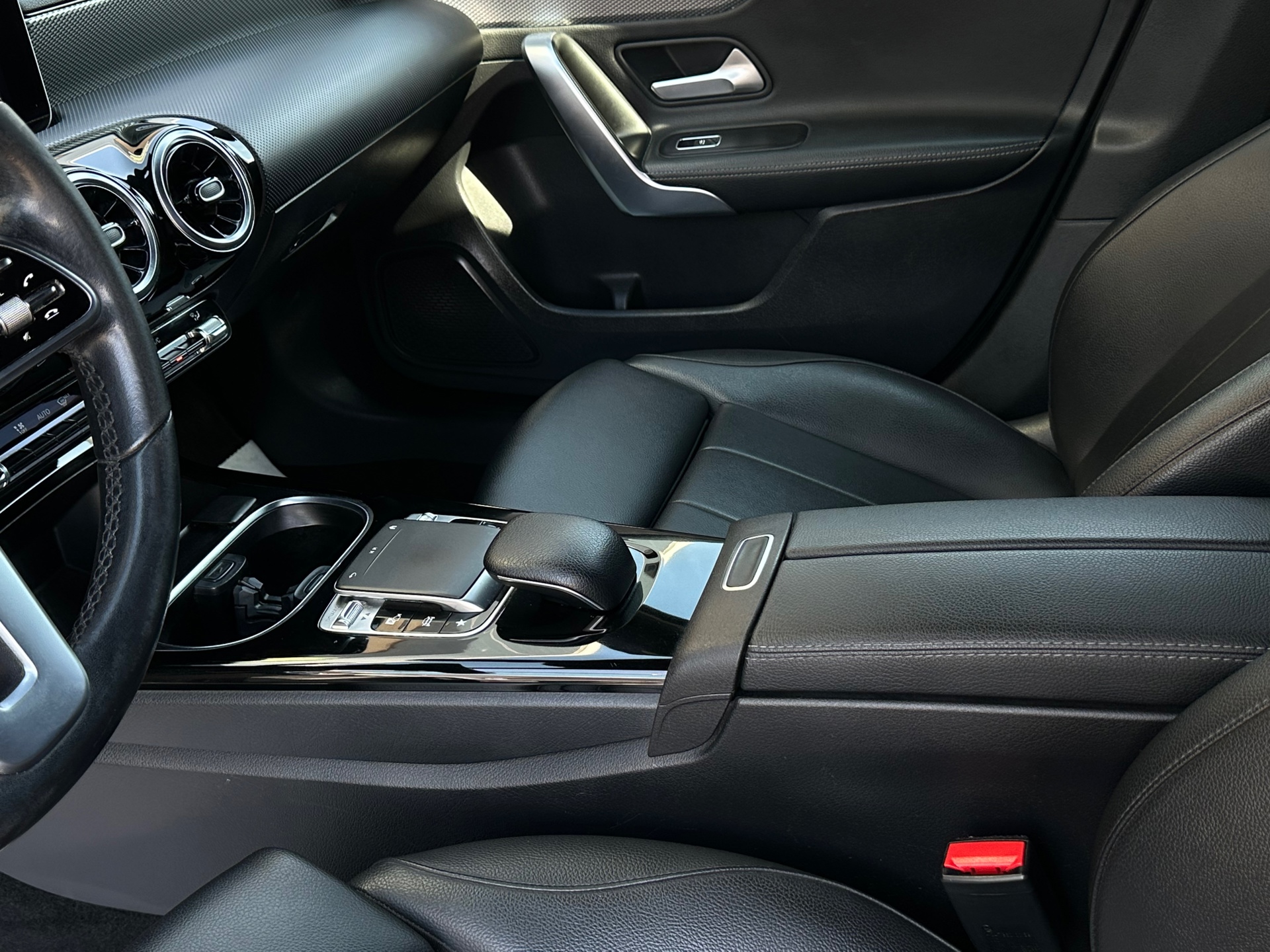 Foto van Mercedes-Benz A 220