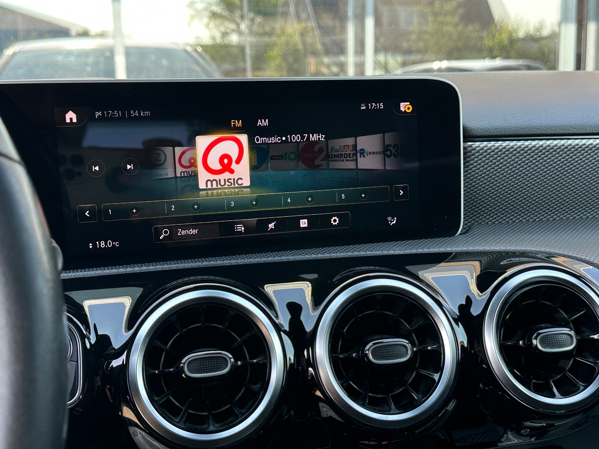 Foto van Mercedes-Benz A 220
