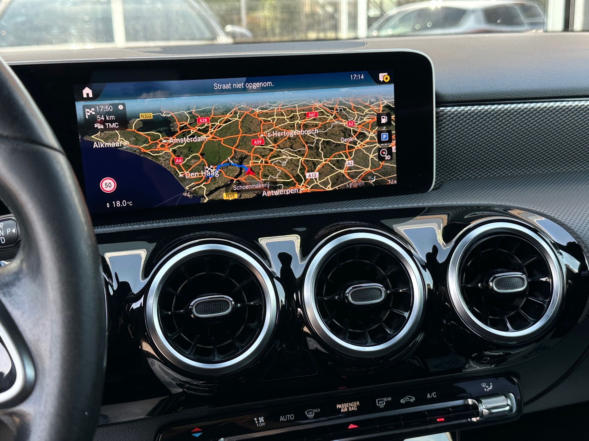 Foto van Mercedes-Benz A 220