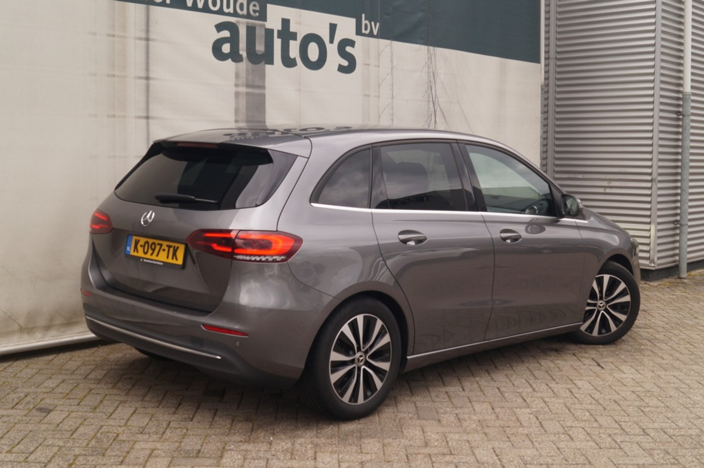 Foto van Mercedes-Benz B 250