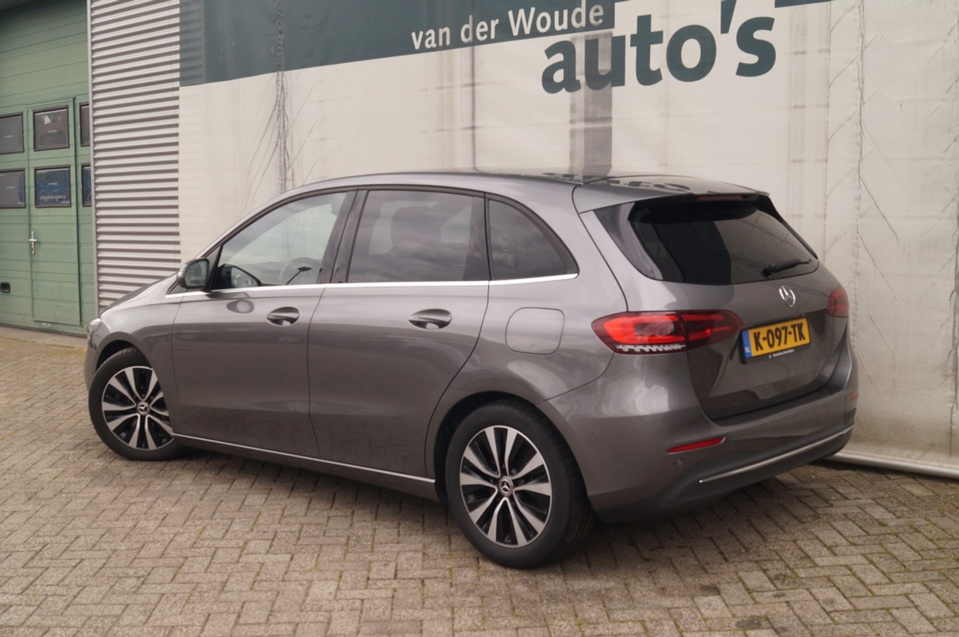 Foto van Mercedes-Benz B 250