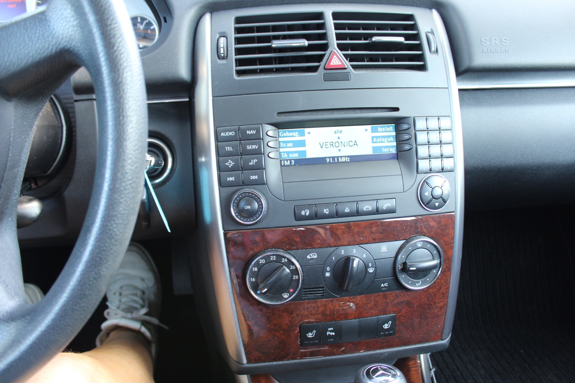 Foto van Mercedes-Benz B 200