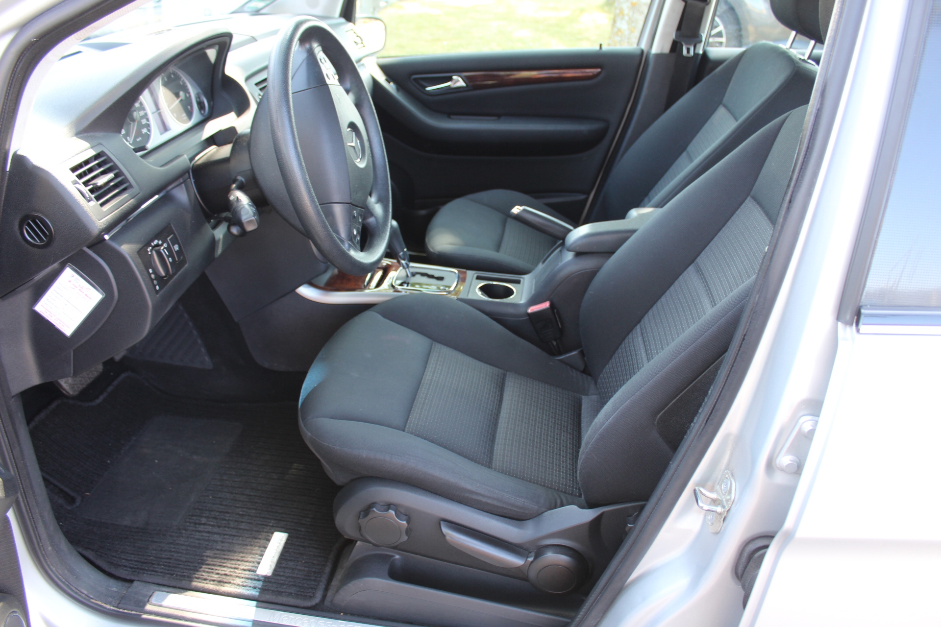 Foto van Mercedes-Benz B 200