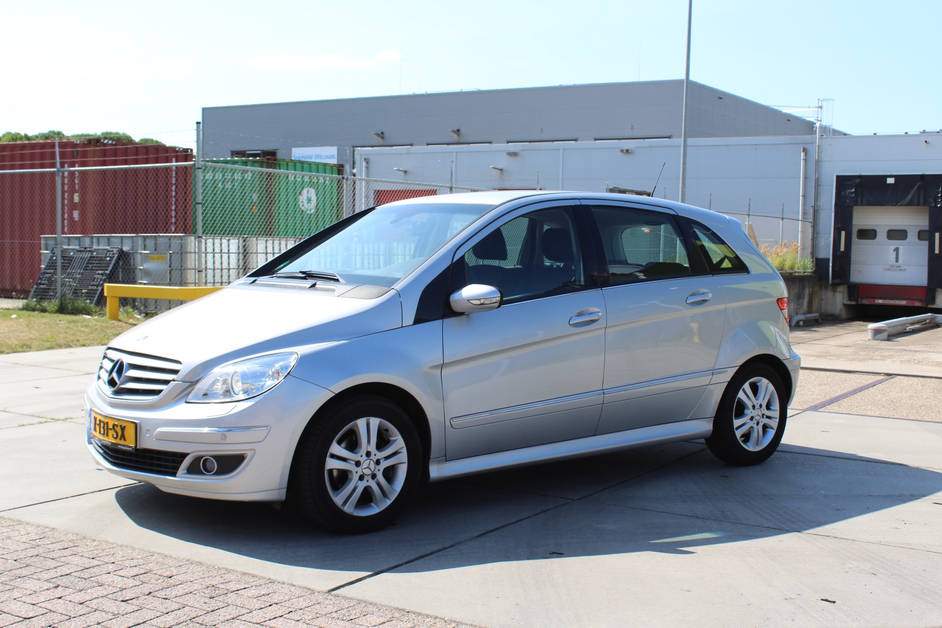 Foto van Mercedes-Benz B 200