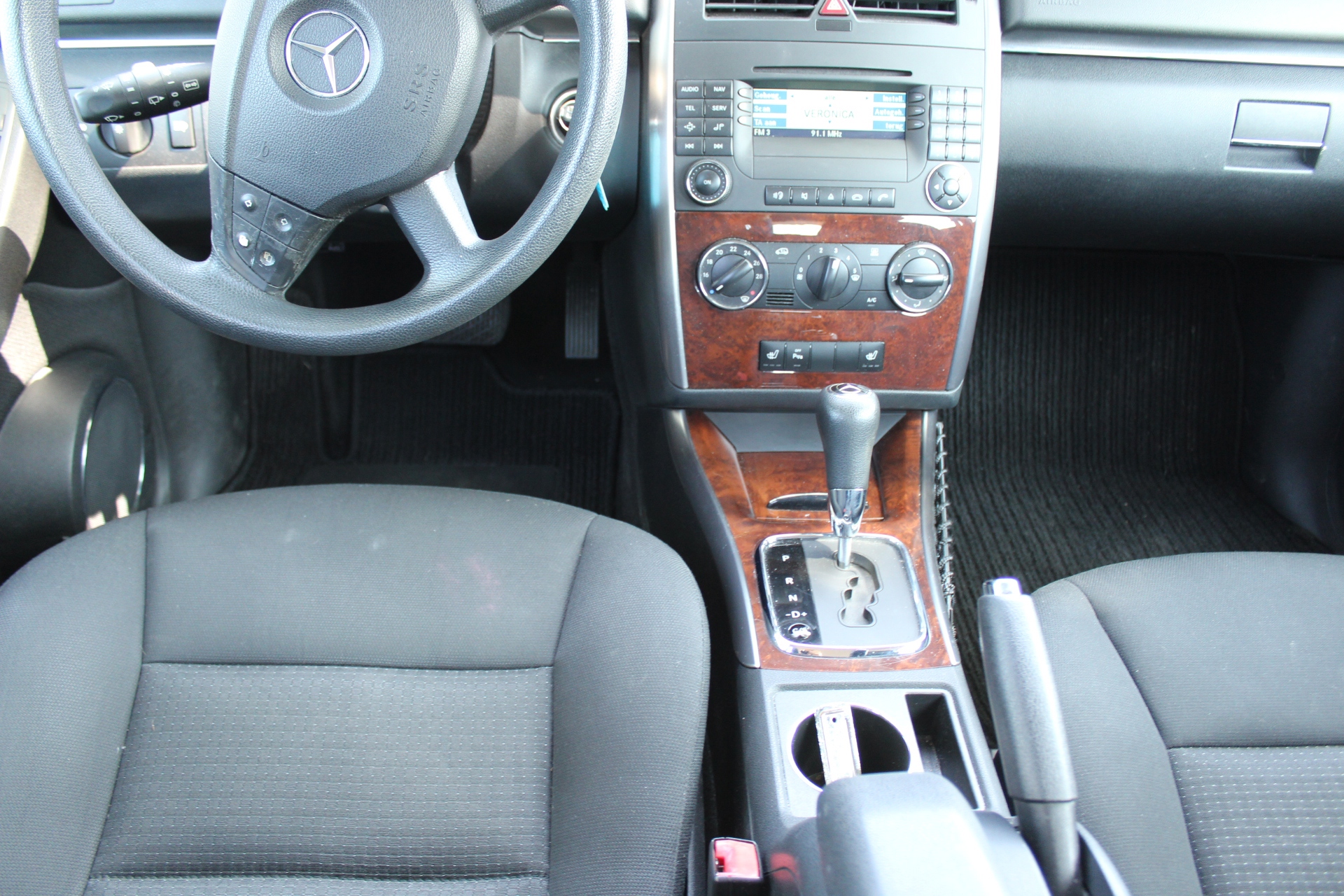 Foto van Mercedes-Benz B 200