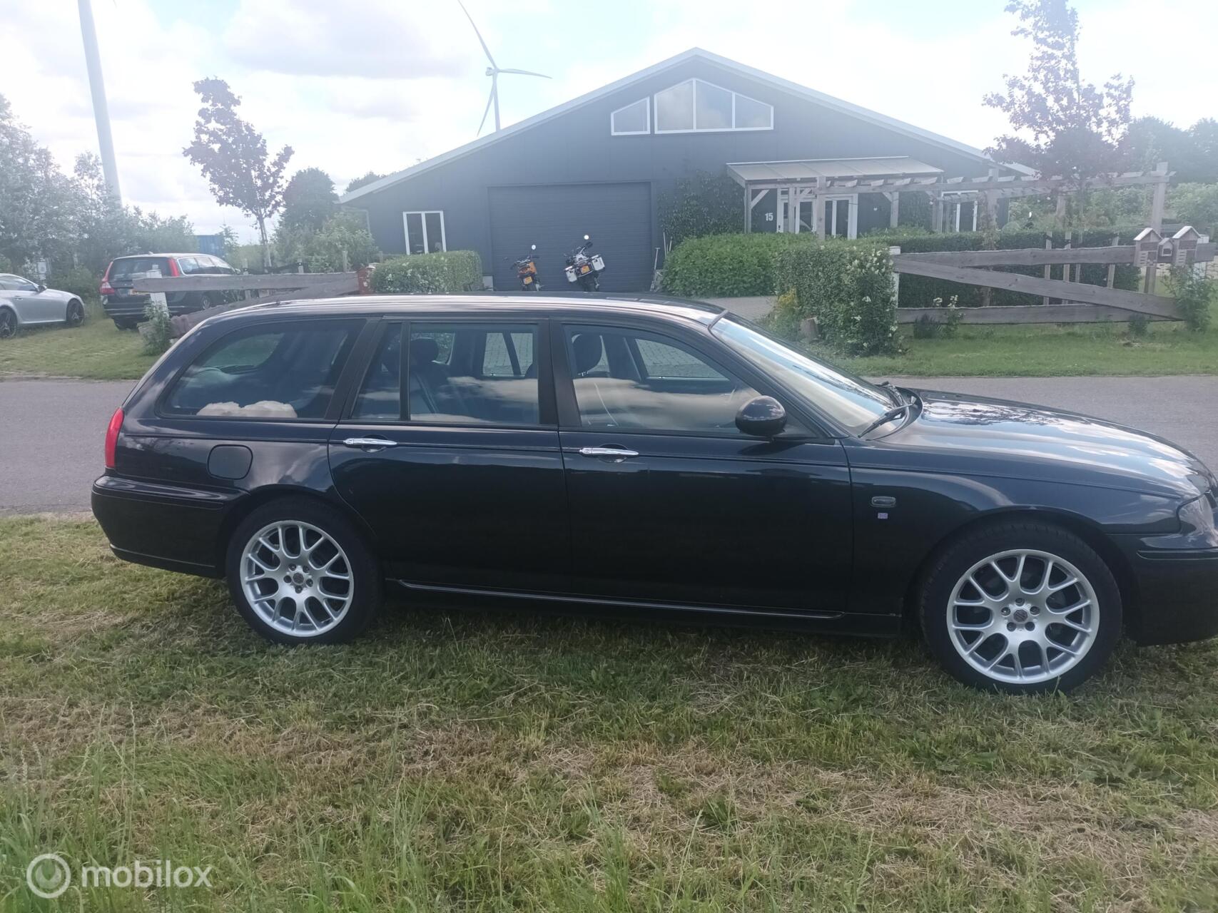 Foto van MG MG Zt-t