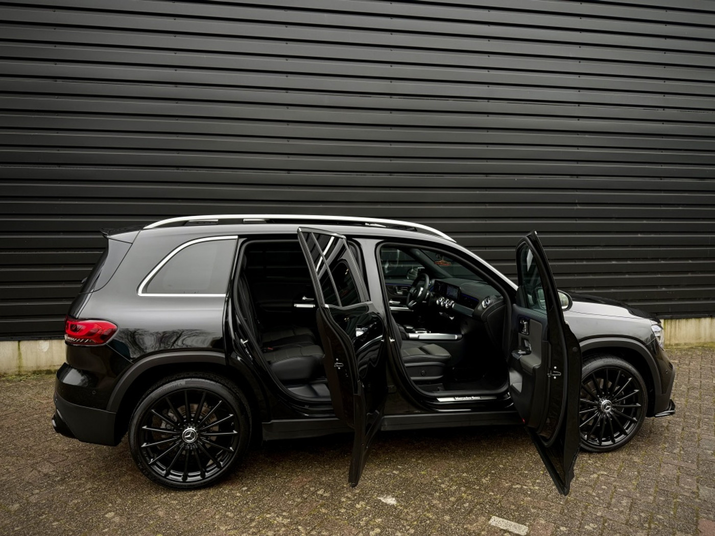 Foto van Mercedes-Benz GLB 250 4Matic