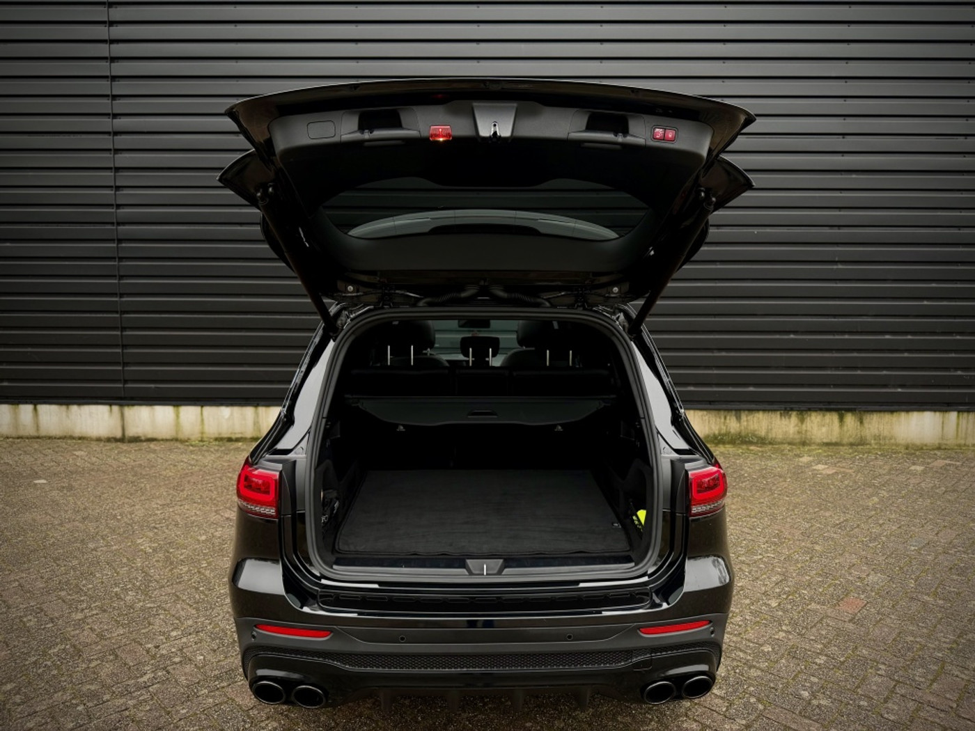 Foto van Mercedes-Benz GLB 250 4Matic