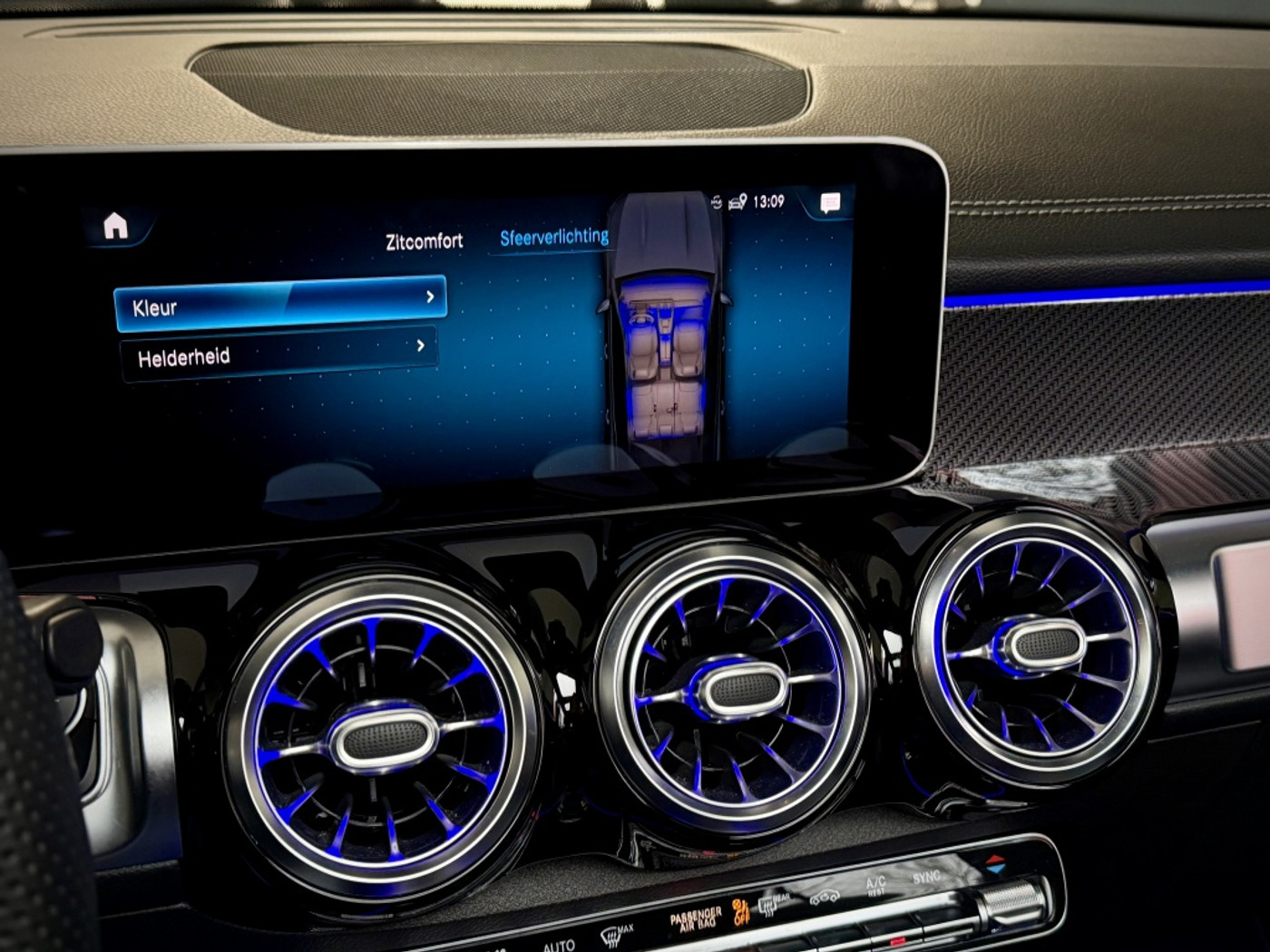 Foto van Mercedes-Benz GLB 250 4Matic